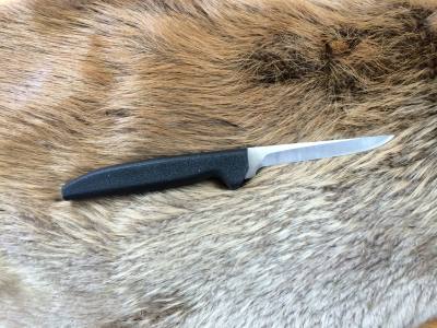 Black Handle Knife 4 inch (Each)